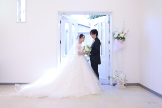 チャペルとガーデンで残す秋のフォトウエディング