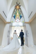 沖縄で叶える♡チャペル&ビーチ&緑のウェディングフォト♪