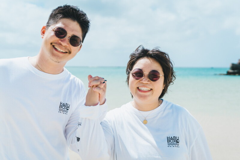 アラハビーチでの私服フォト撮影リラックスした瞬間を残そう♪