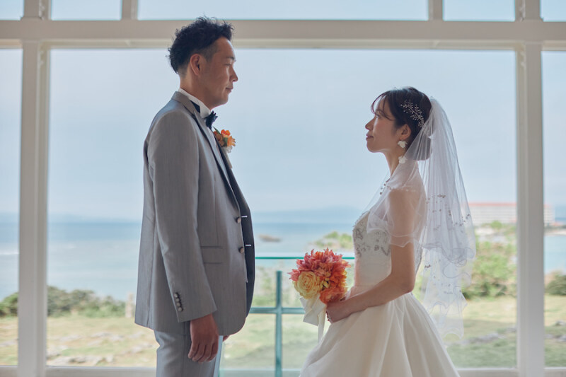 絶景ロケーションと優美なチャペル&mdash;万座で叶える理想のウエディングフォト