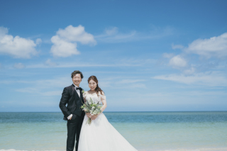 沖縄の青い空、青い海、白い砂浜！！！