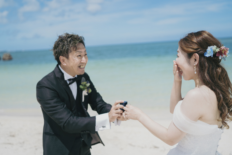 沖縄の青い空、青い海、白い砂浜！！！