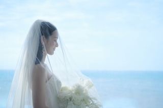 ヘアスタイル迷子の花嫁様必見！チャペル＆ビーチで叶えるイメチェンフォト