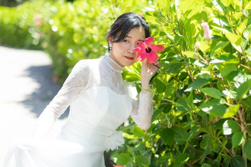 道端の植物を使って撮影❕