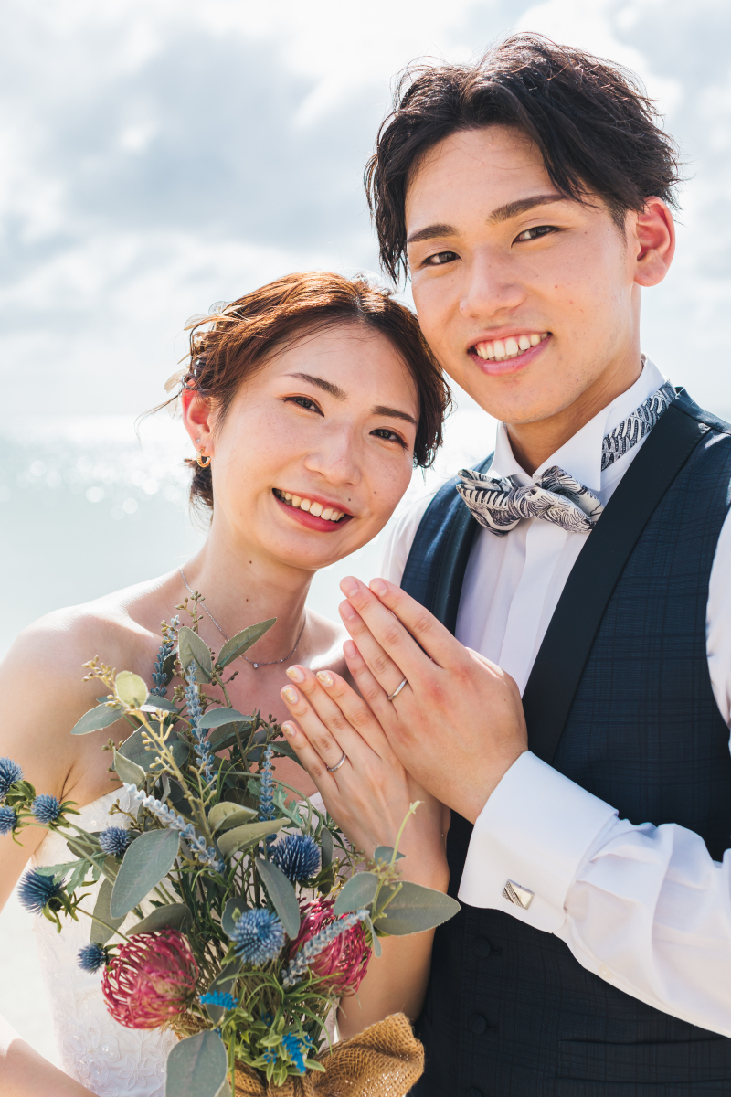 軽やかなウェディングドレスでジャンプ!