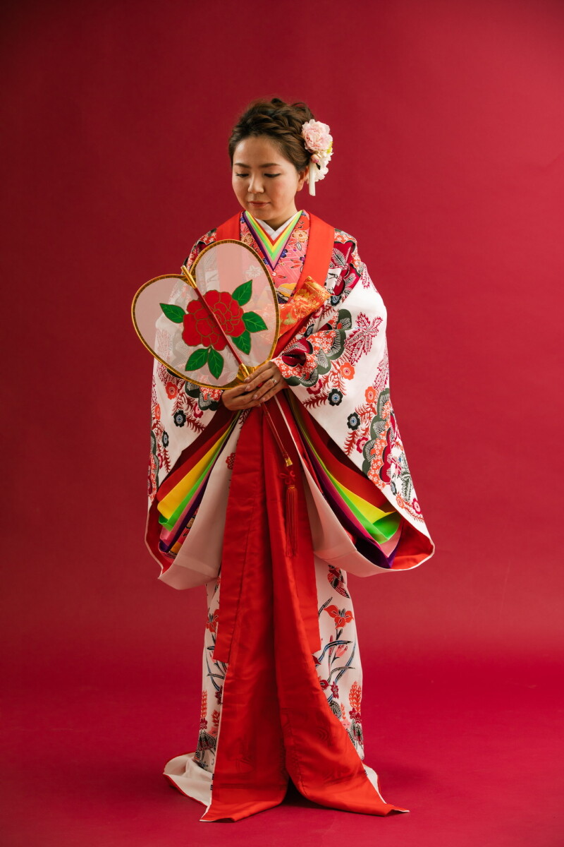 沖縄の伝統美をまとう、スタジオ琉装フォトの魅力