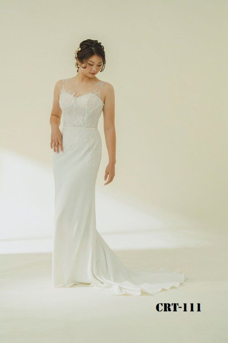 秋空のカラードレスは魅力がいっぱい♡