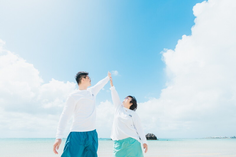 アラハビーチでの私服フォト撮影リラックスした瞬間を残そう♪