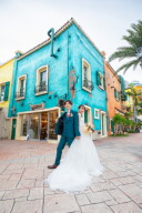 映画のワンシーンみたい!アメリカンビレッジで特別なウェディングフォト♪