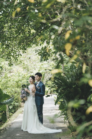 ビーチだけじゃない！緑ロケーションで叶えるウェディングフォト