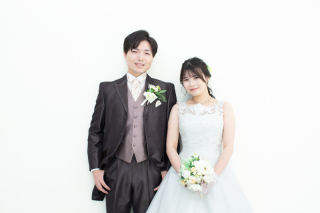 フォトウェディングで「洋装」と「和装」迷った時の選び方