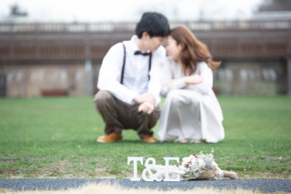 結婚式を前に、お二人でエンゲージメントフォト