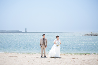 洋装ロケーションフォトプランは海にも行けちゃいます！