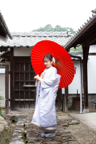 和装で迷っている人必見！　白無垢と色打掛、それぞれの魅力