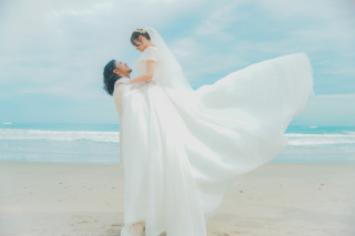 【海ロケ】憧れの瞬間を写真に♡ドラマチックなお姫様抱っこショット！