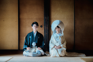 ◈ 古き良き日本の佇まい ◈ 曲がり屋で叶える、凛とした和装ショット