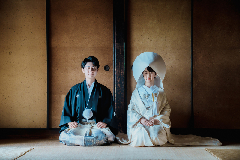 ◈ 古き良き日本の佇まい ◈ 曲がり屋で叶える、凛とした和装ショット