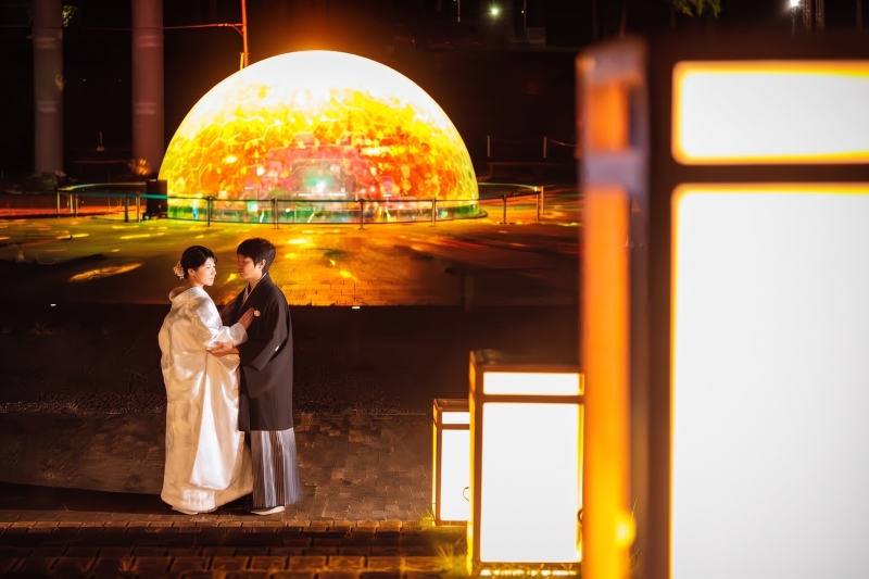 【幻想的な夜の庭園】和装で彩るロマンチックな後撮りフォトウェディング