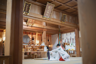 森と空に祝福される、筑波山の誓い