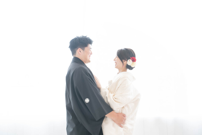 和装姿に猫さんが彩りを添えて