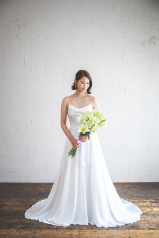 ドレス紹介 ◇ とろみサテンのシンプルキャミソールドレス