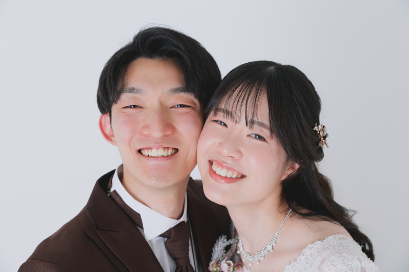 シンプル!でもお二人らしく! 洋装ハウススタジオプラン