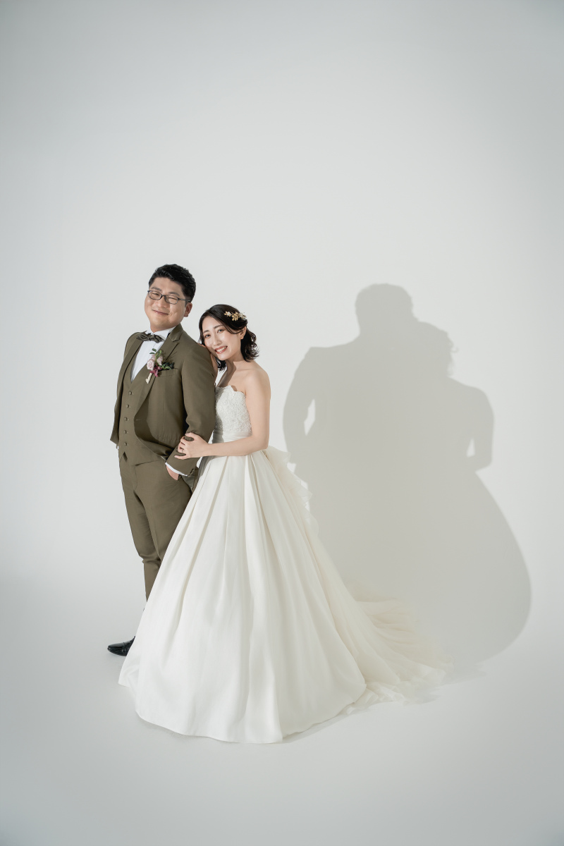 2人らしいお写真を!洋装スタジオ