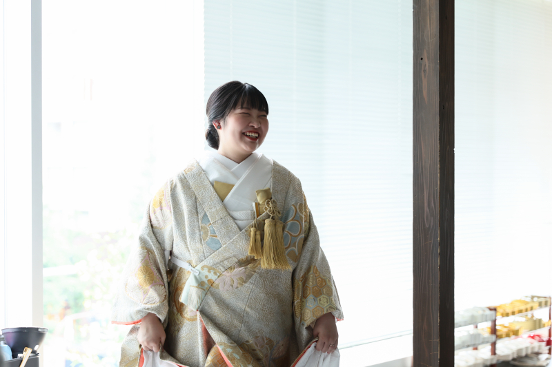 笑顔あふれるウェディングフォト！持ち込みアイテムで彩る特別な一日