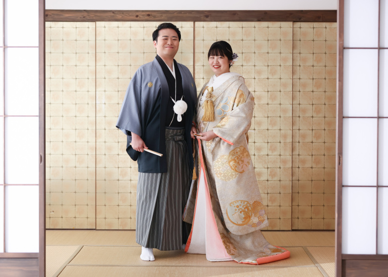 笑顔あふれるウェディングフォト！持ち込みアイテムで彩る特別な一日