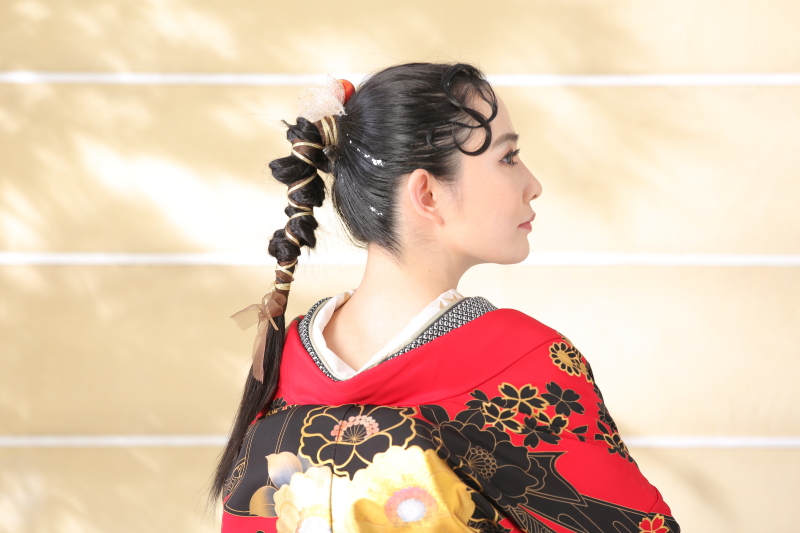 こだわりの詰まったコーディネートとヘアスタイルのご紹介です。