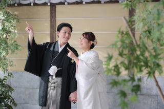 和装とカラードレスで普段と違うお二人で撮影!
