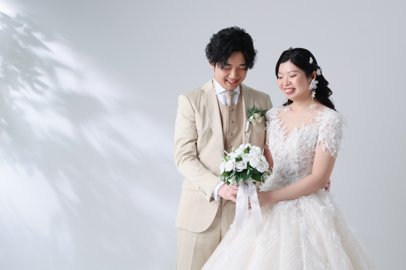 小物でおふたりらしさを！洋装ハウススタジオ