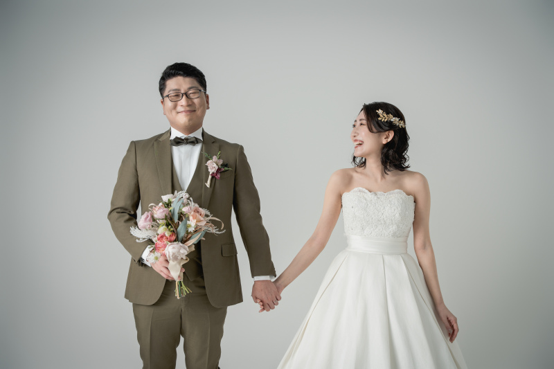 2人らしいお写真を!洋装スタジオ