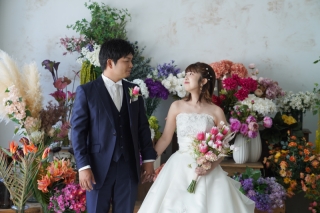 お花いっぱいのスタジオ撮影