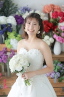 ショートヘアアレンジと韓国風メイク