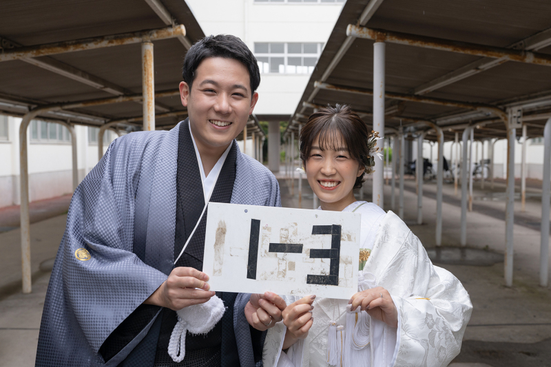 学校と桜