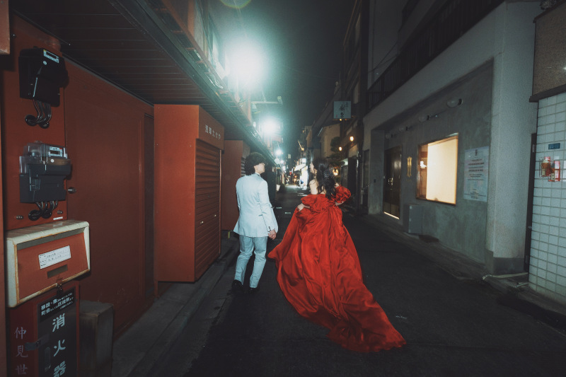 夜の浅草周遊！幻想的な街並みで叶えるフォトウェディング