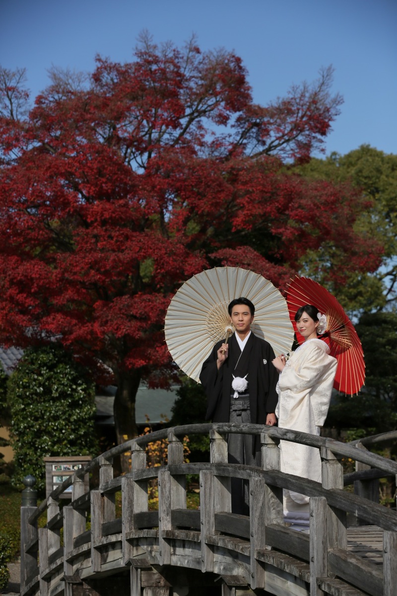 【花田苑ロケーションプラン】広大な敷地での紅葉撮影
