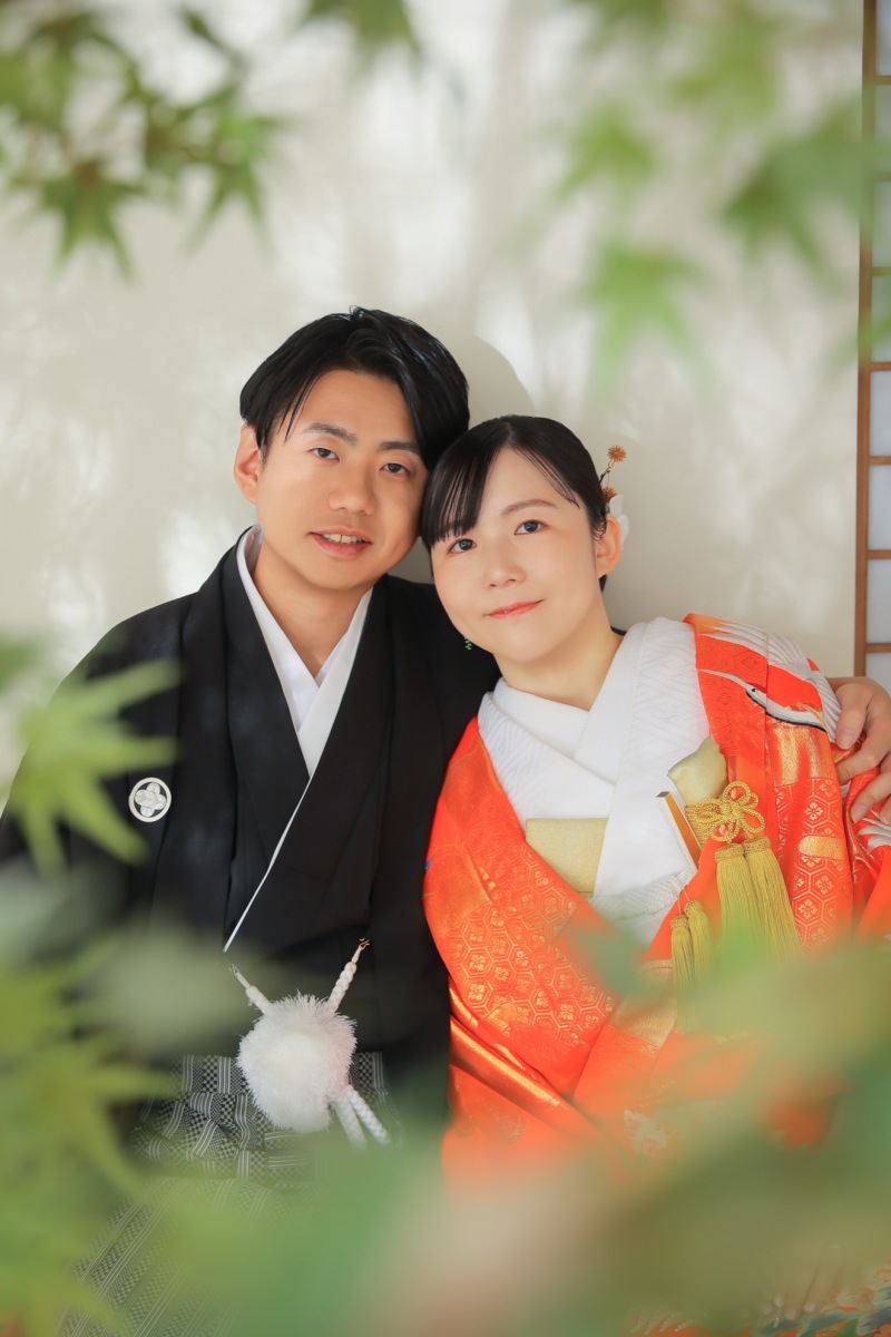 和装２着で屋内庭園撮影