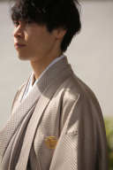 新作ベージュ紋付入荷しました！！