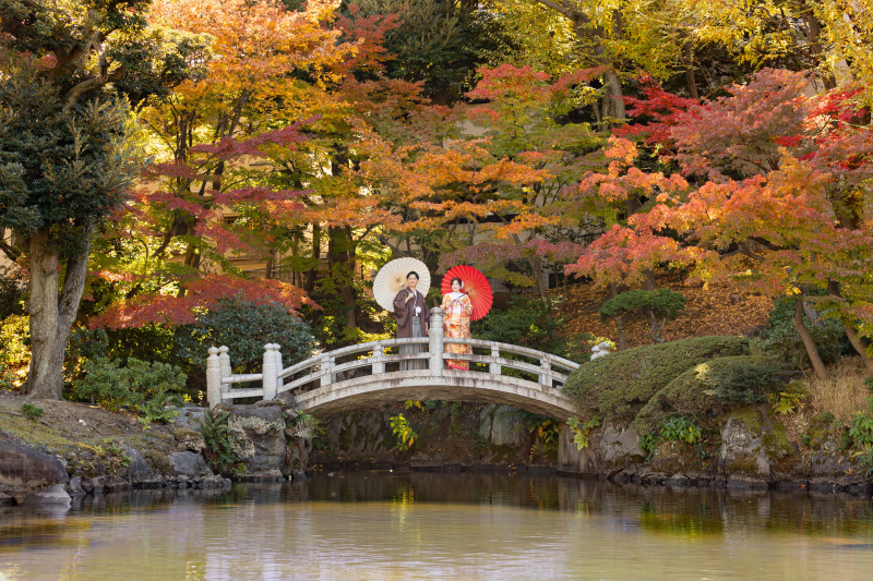 【予約受付中】紅葉に包まれて和装ロケーション撮影！