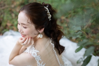 ナチュラルメイクとポニーテール