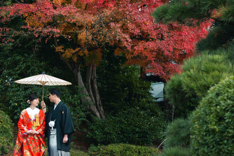 和装で紅葉ロケーション