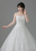 新作ウェディングドレスのご紹介