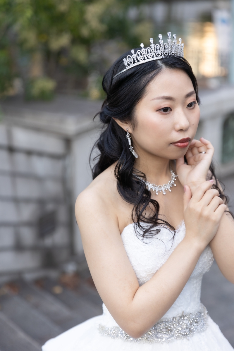 ドレスに合わせたヘアメイク