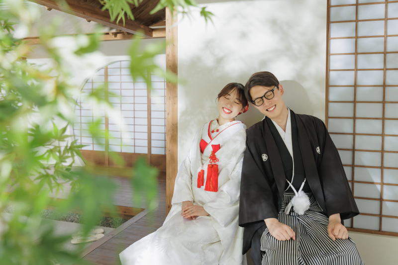 白無垢と黒紋付!屋内庭園スタジオのご紹介!