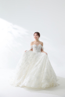 新作ウエディング衣装入荷致しました！