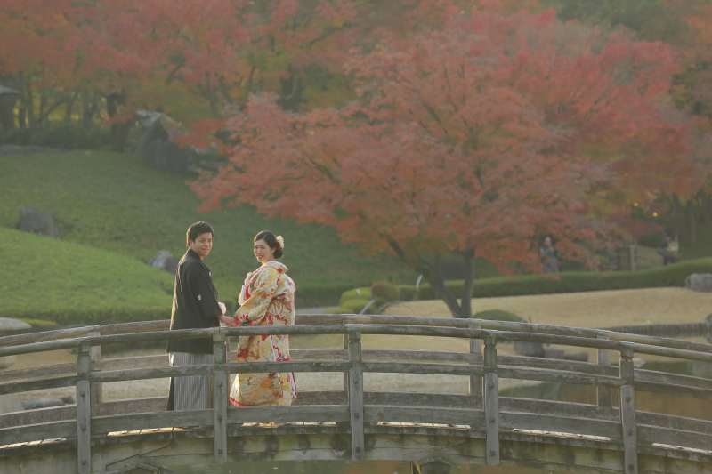 紅葉花田苑と能舞台