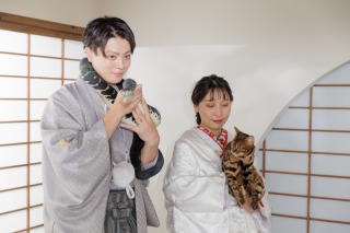 ペットとの撮影、蛇と猫！