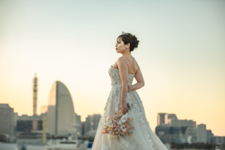 雲ひとつない夕景から夜景の撮影【大桟橋】